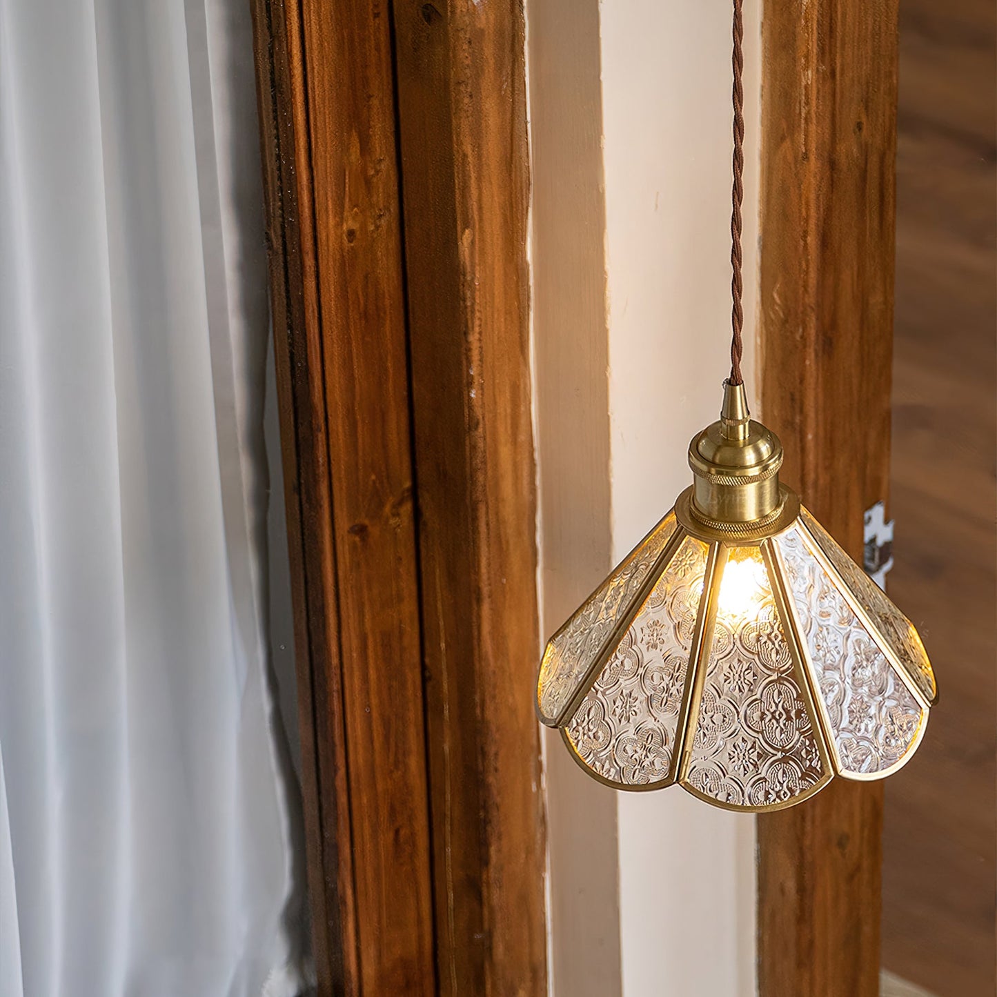 Valeria Flower Pendant Light