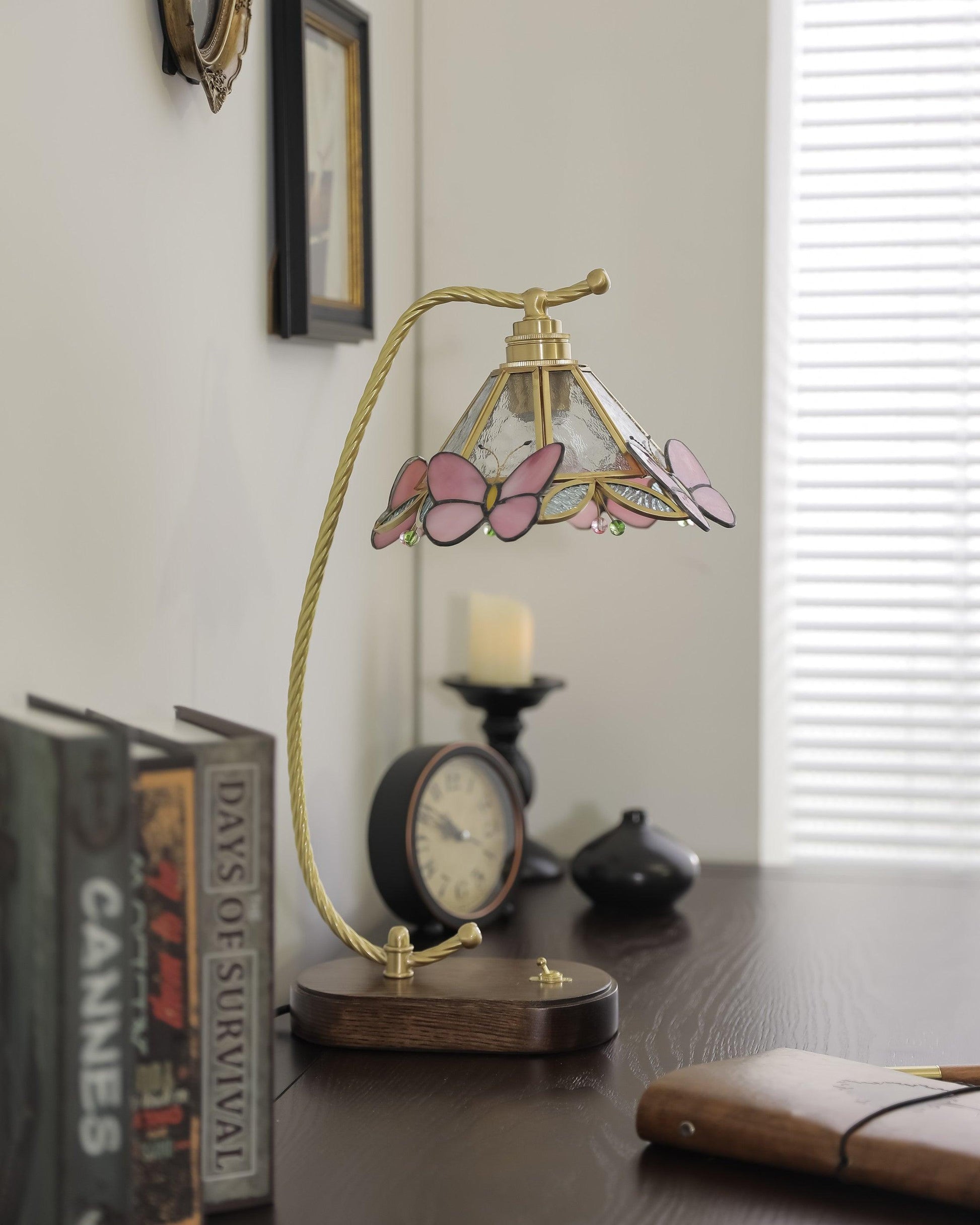Valerie Butterfly Table Lamp - Loonglight