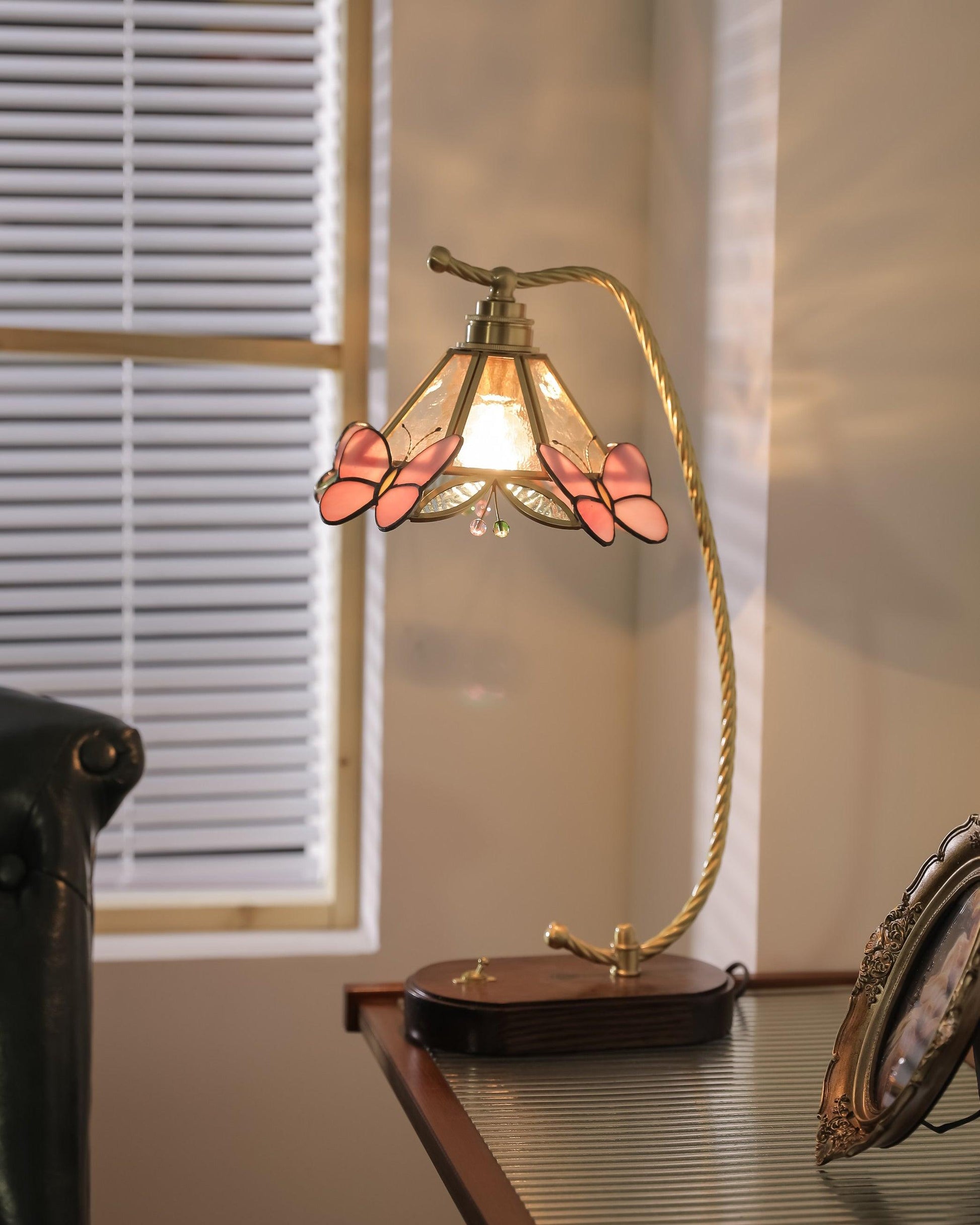 Valerie Butterfly Table Lamp - Loonglight