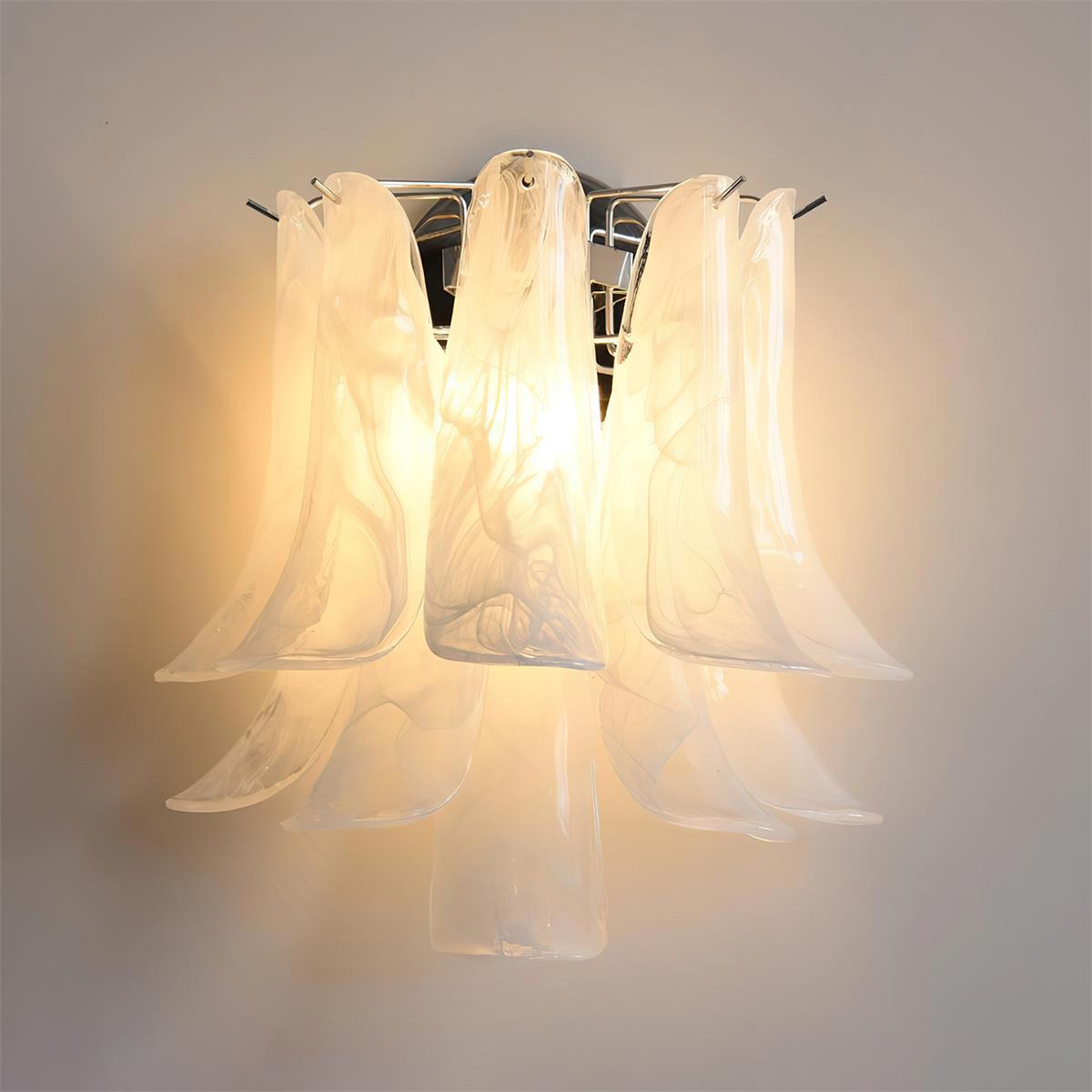 Valier Glass Petal wall lamp