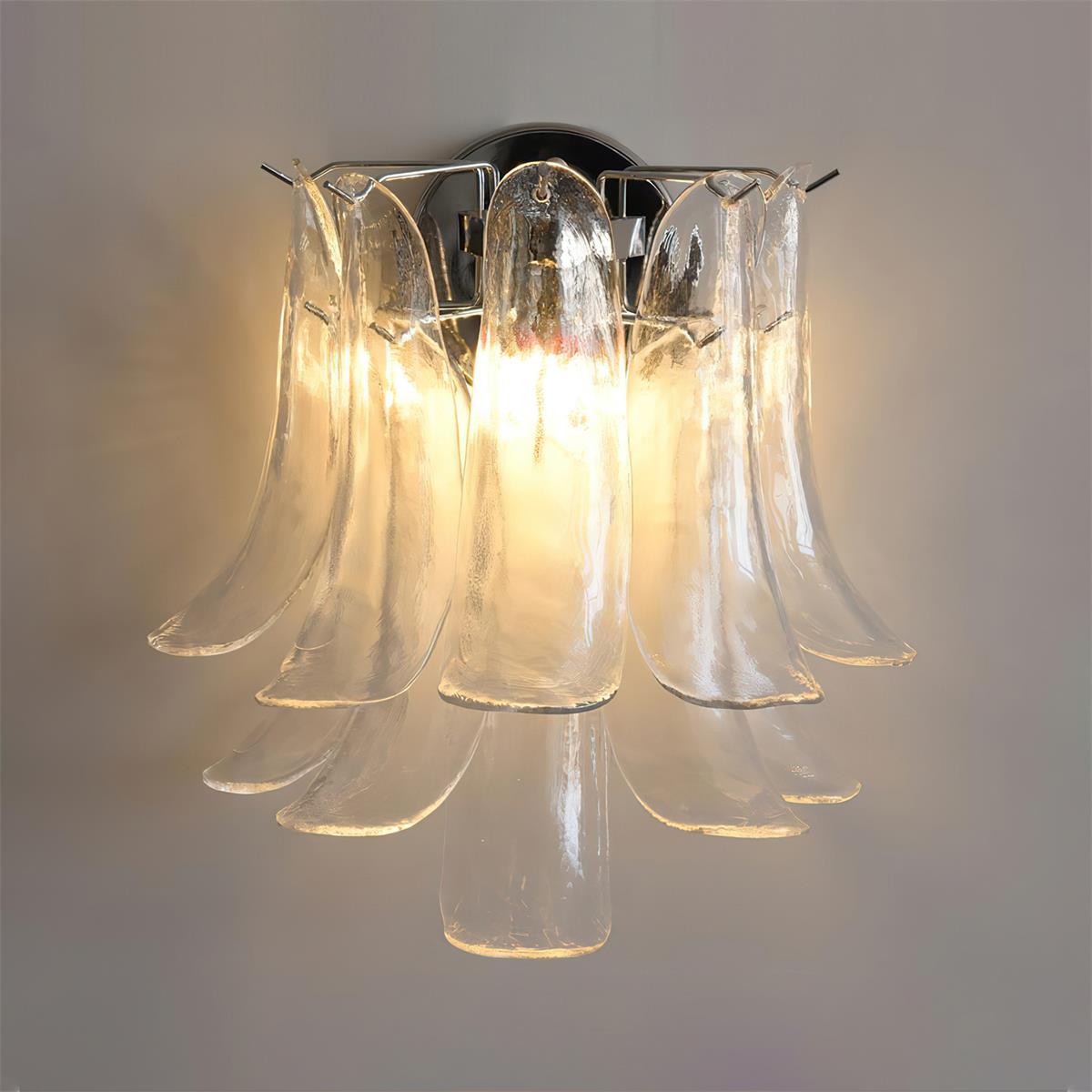 Valier Glass Petal wall lamp
