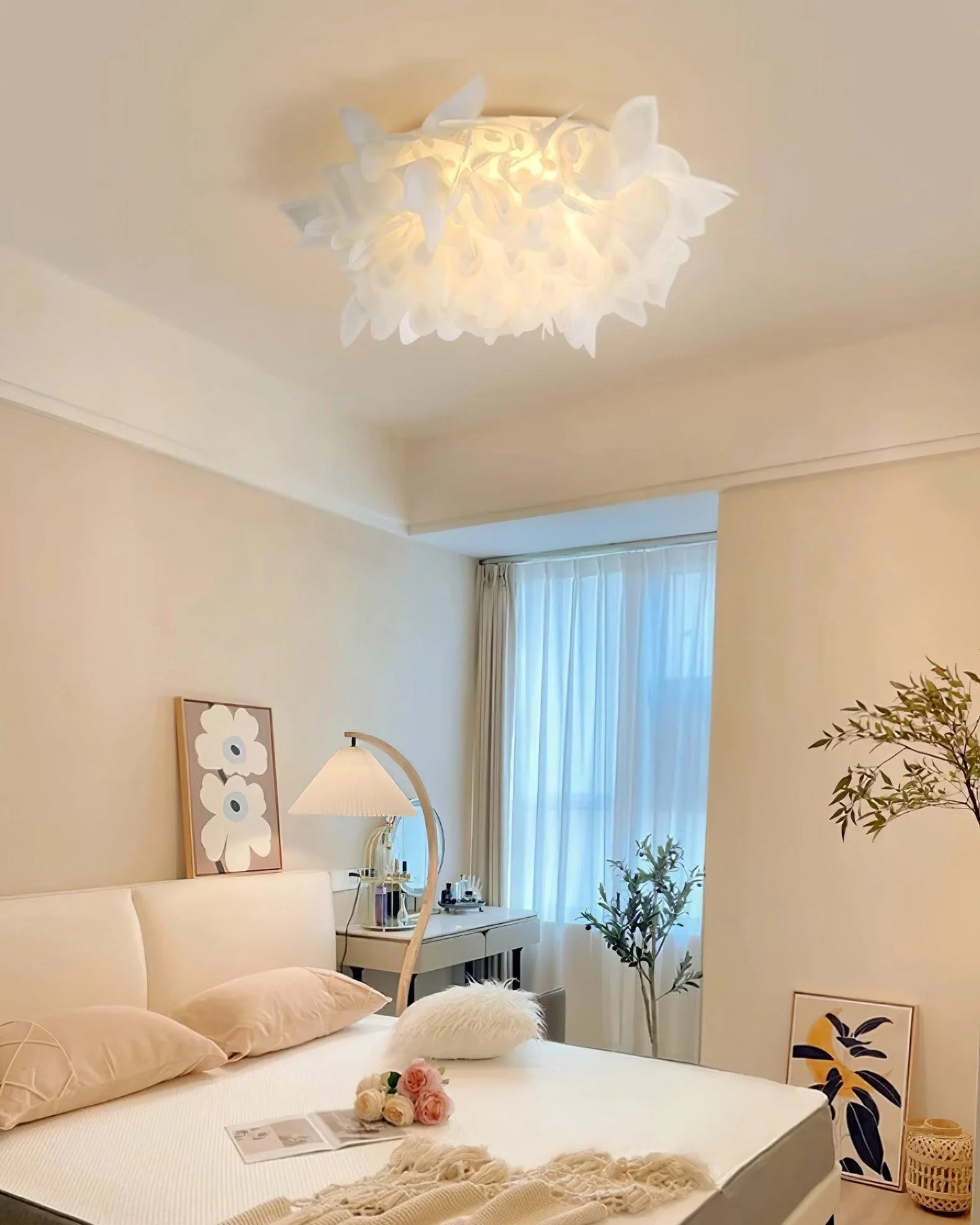 Veli Ceiling Lamp - Loonglight