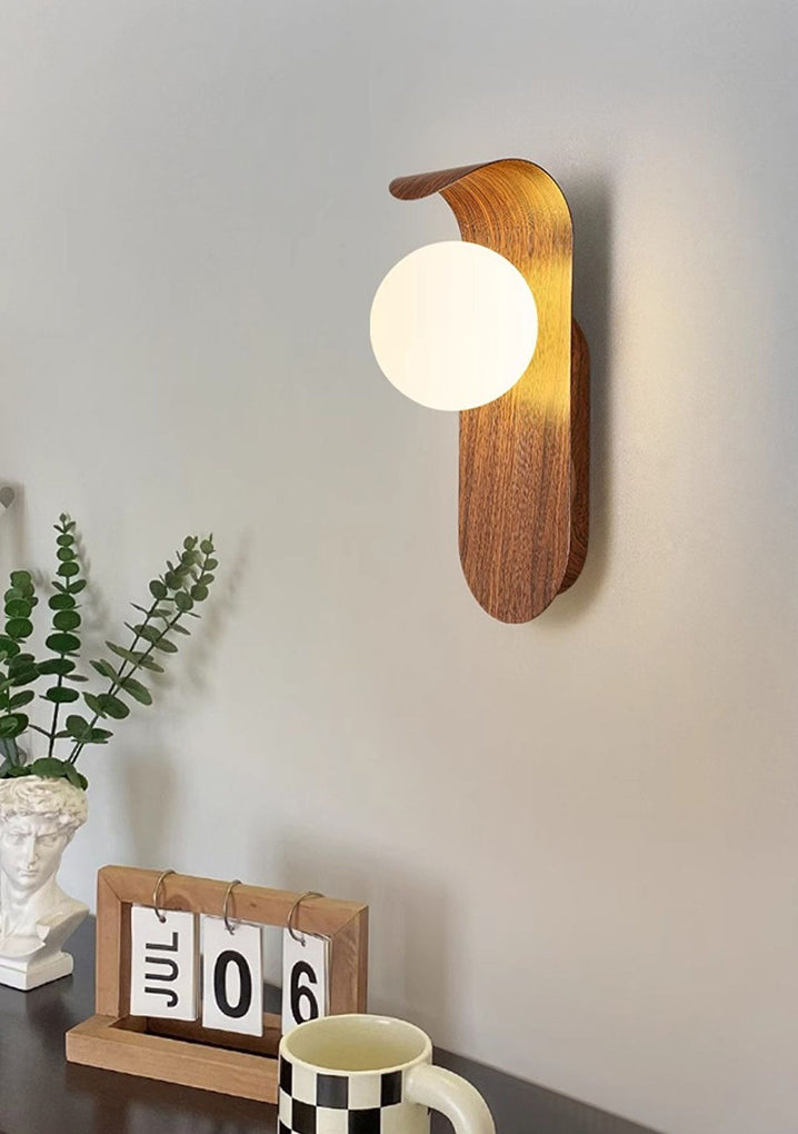 Velora Wall Lamp - Loonglight