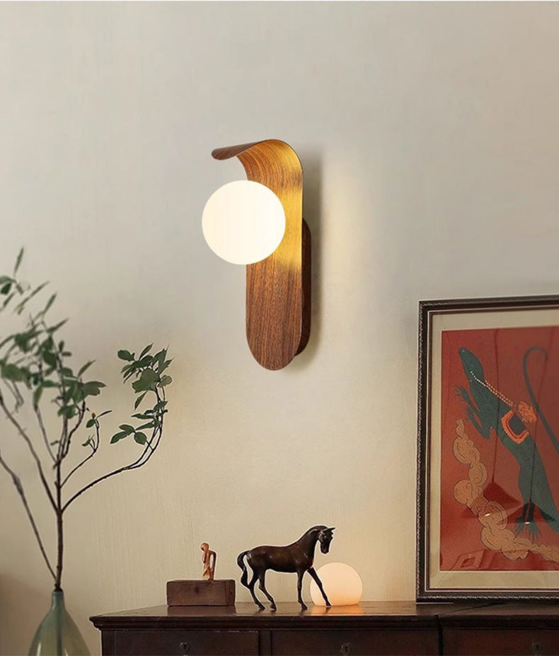 Velora Wall Lamp - Loonglight