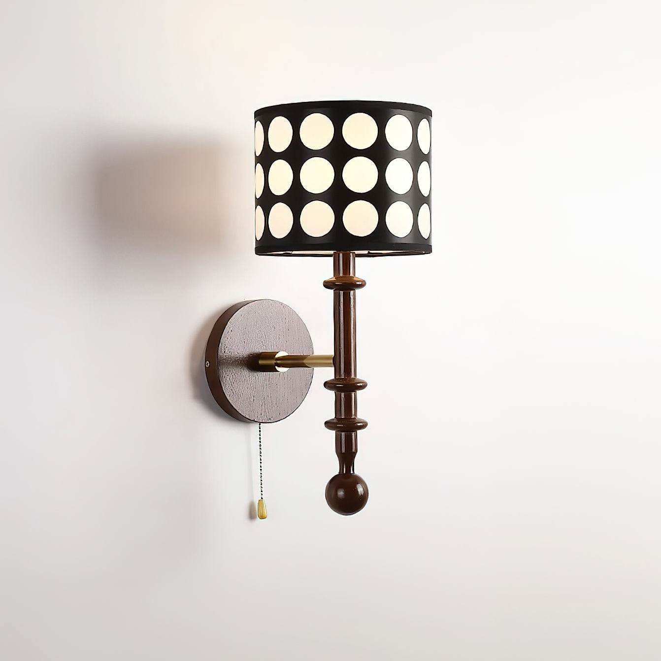 Ventana Wall Lamp