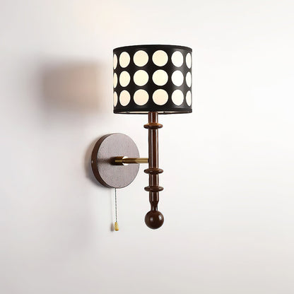 Ventana Wall Lamp