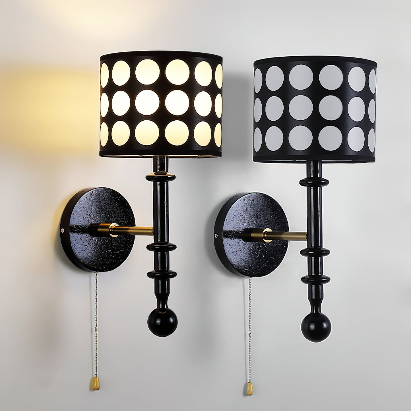Ventana Wall Lamp