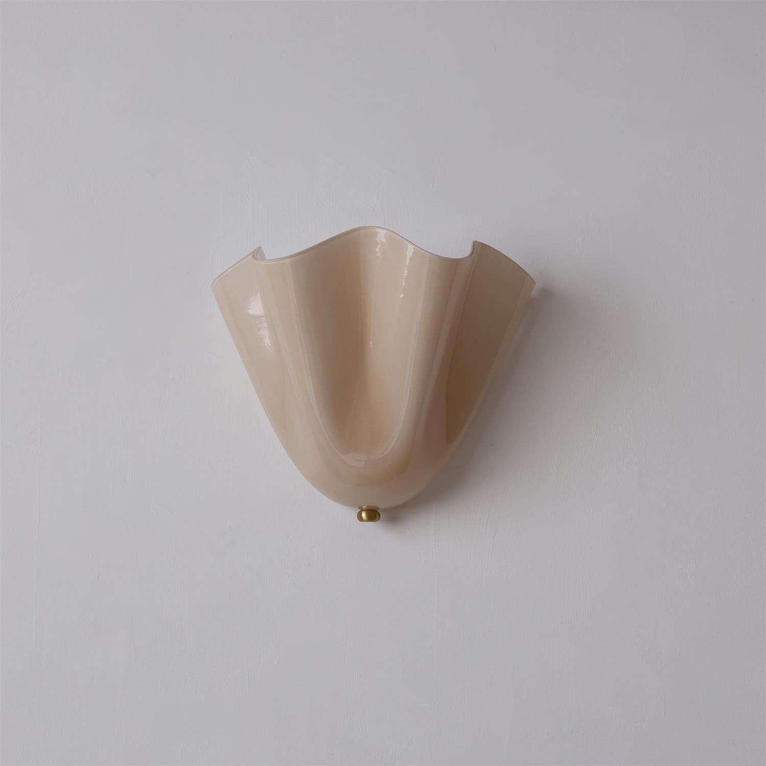 Vera Wall Lamp - Loonglight