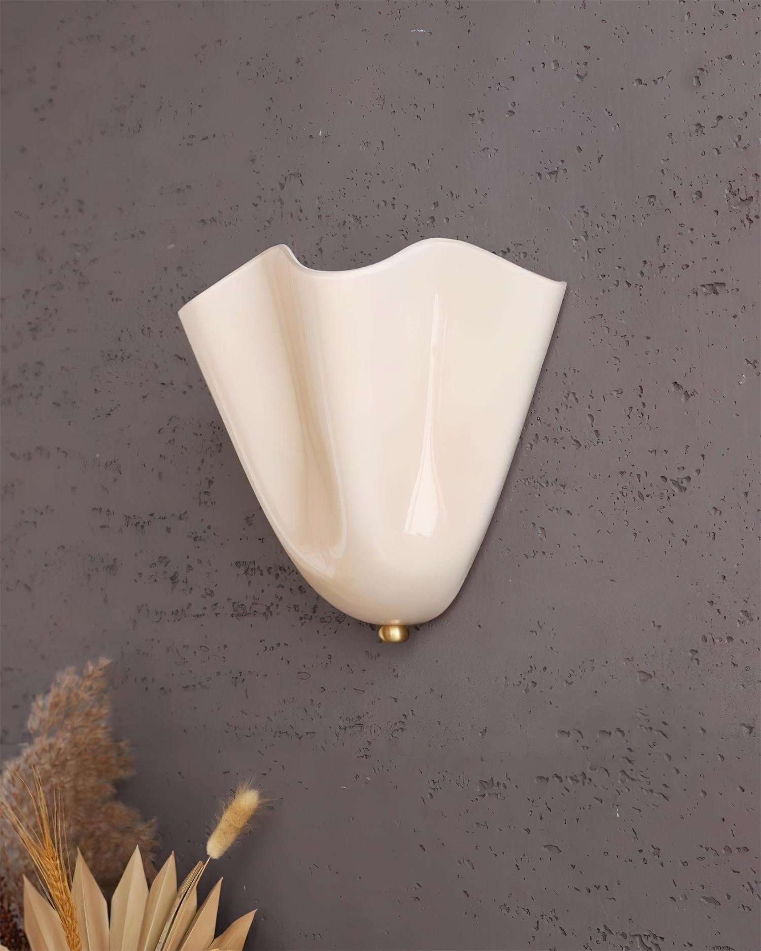 Vera Wall Lamp - Loonglight