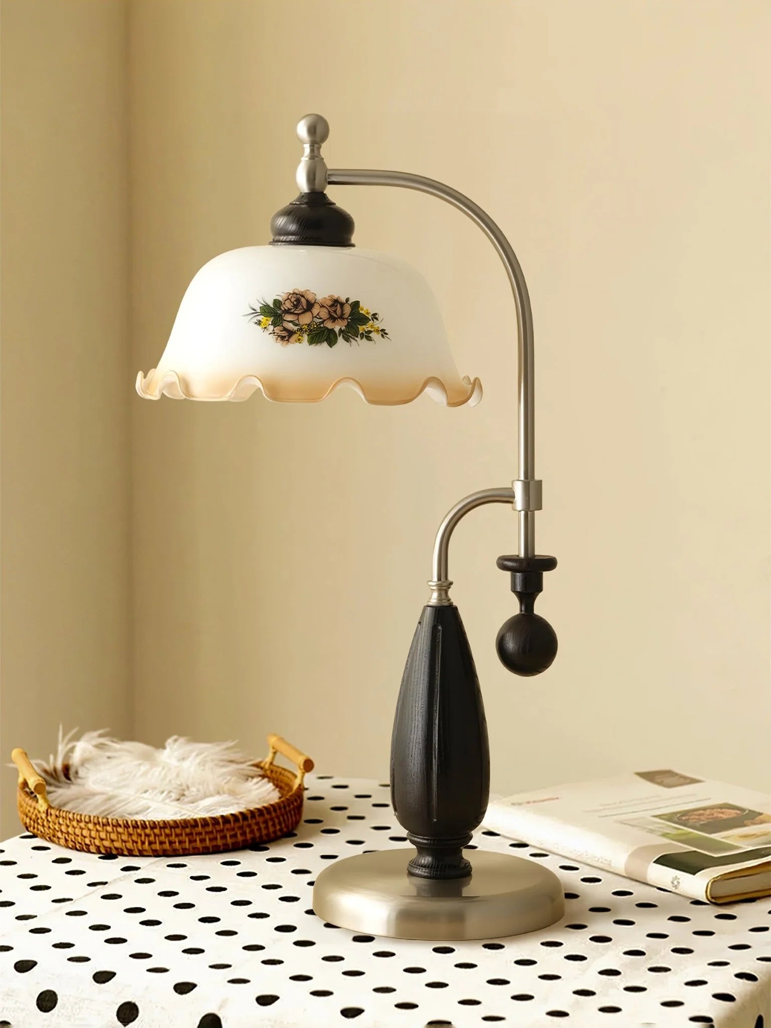 Victorian Blossom Table Lamp - Loonglight