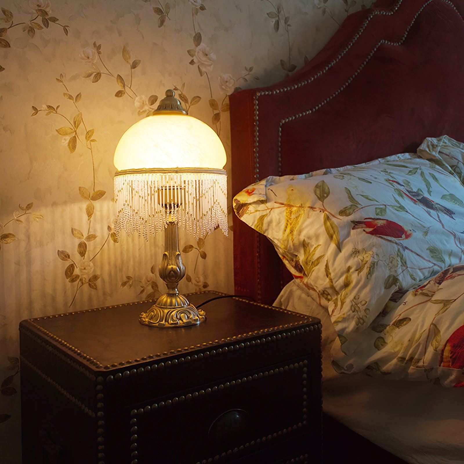 Vili Tassel Table Lamp - Loonglight