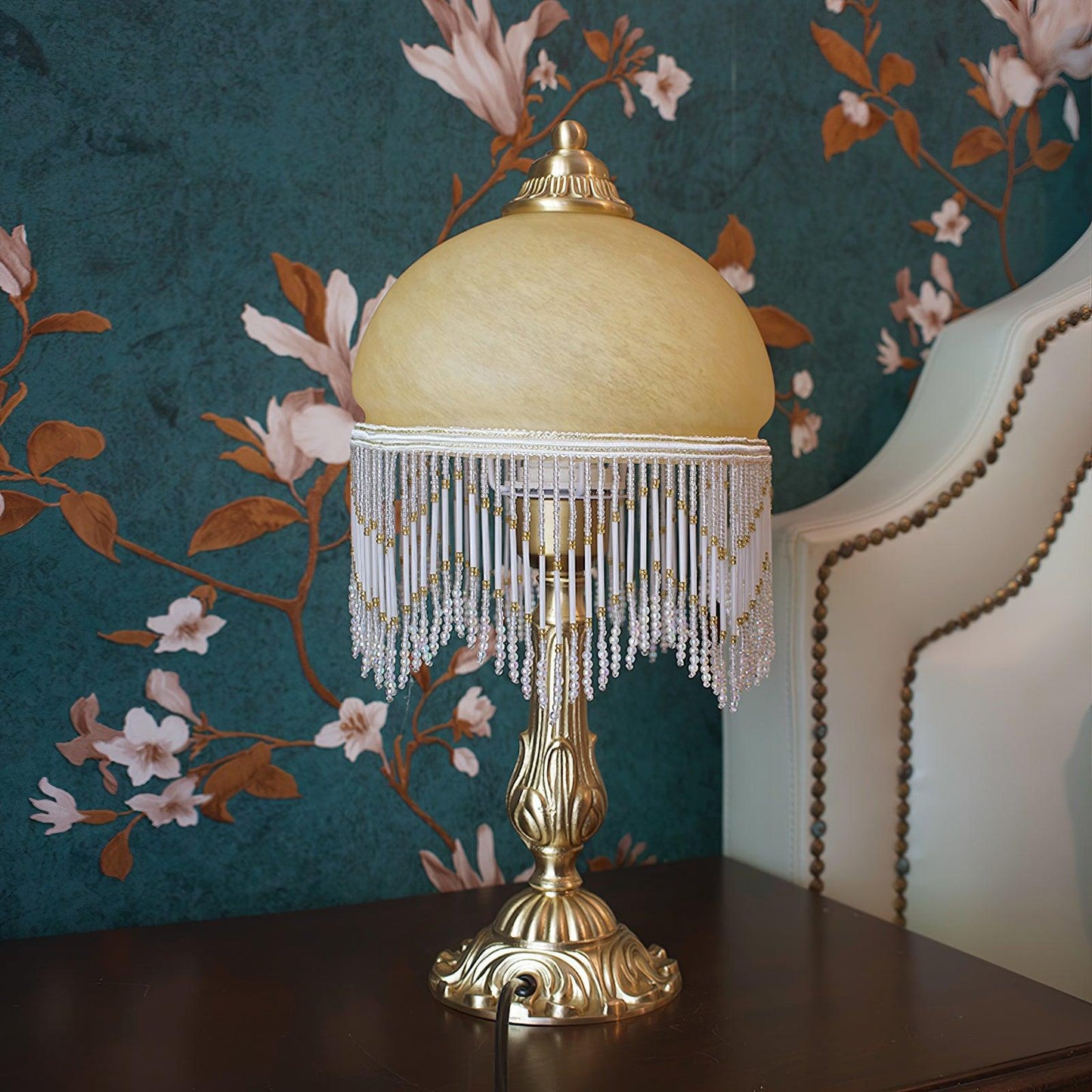 Vili Tassel Table Lamp - Loonglight