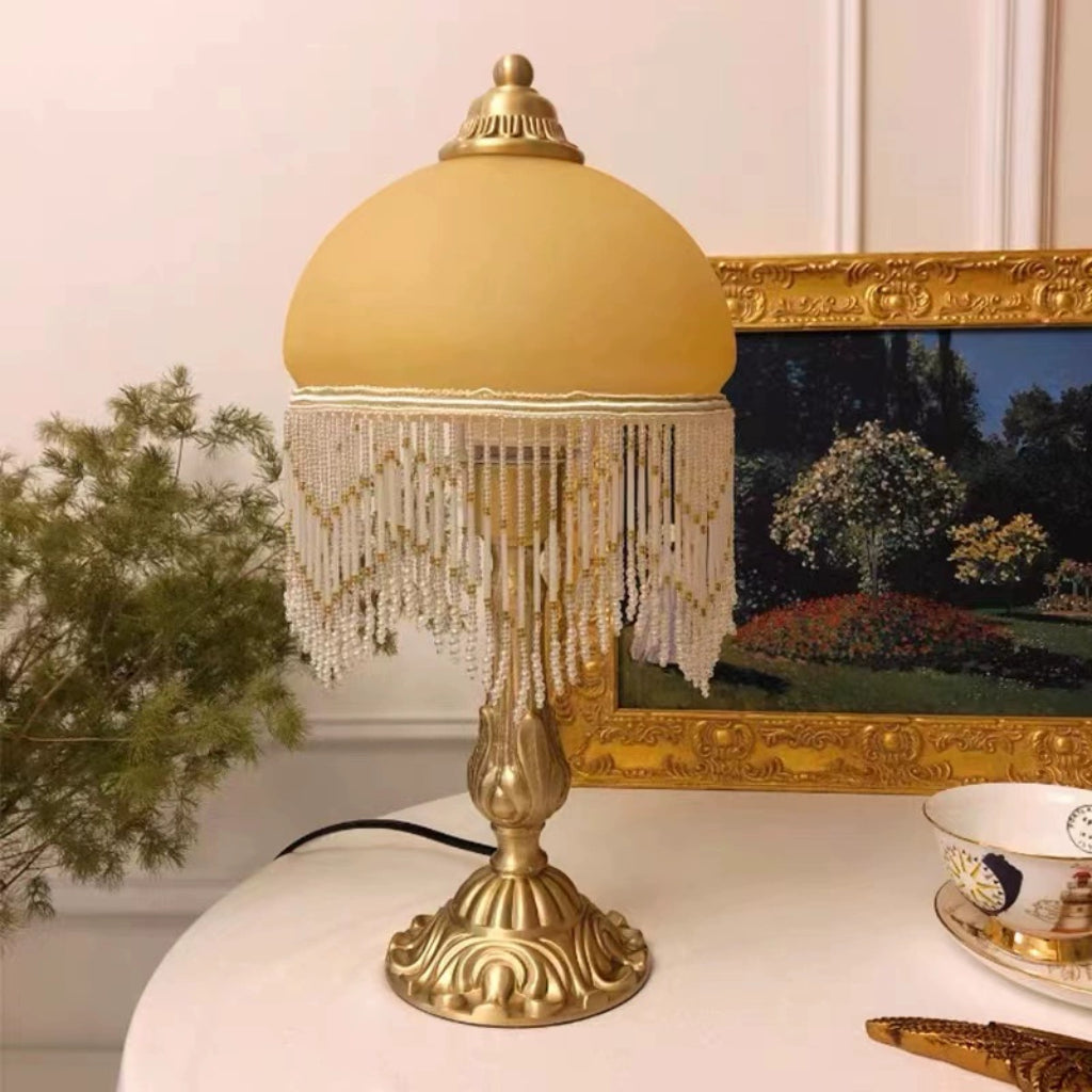 مصباح طاولة فيلي تاسيل