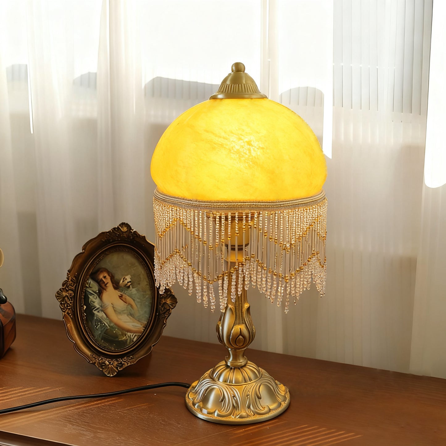 مصباح طاولة فيلي تاسيل