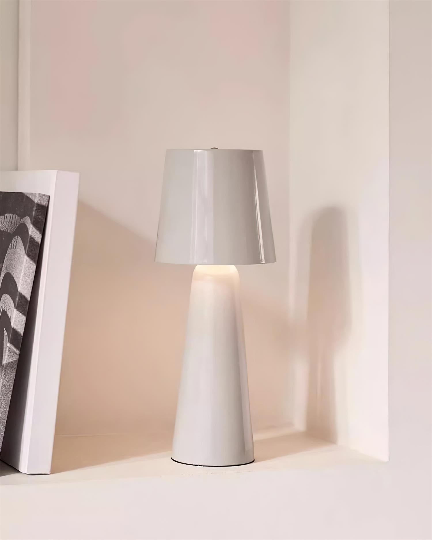Villeroy Table Lamp - Loonglight