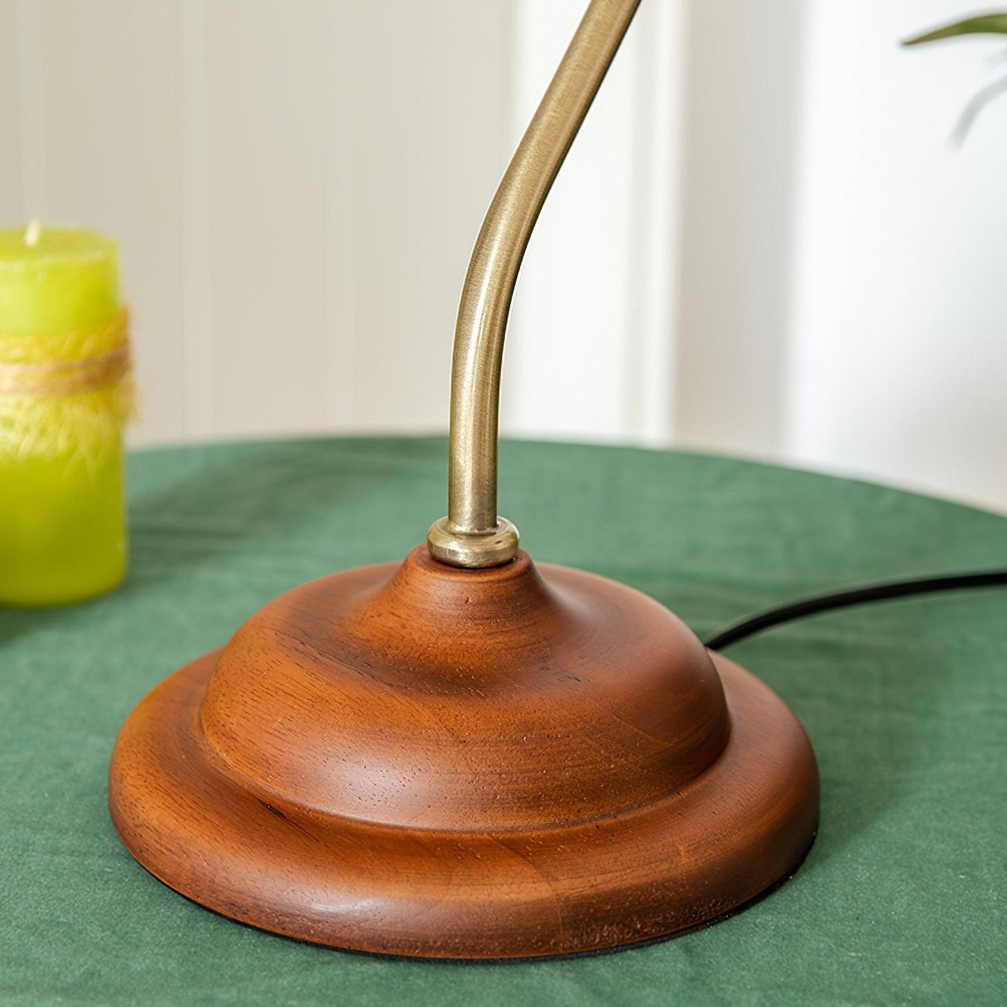 Vintage Natasha Table Lamp - Loonglight