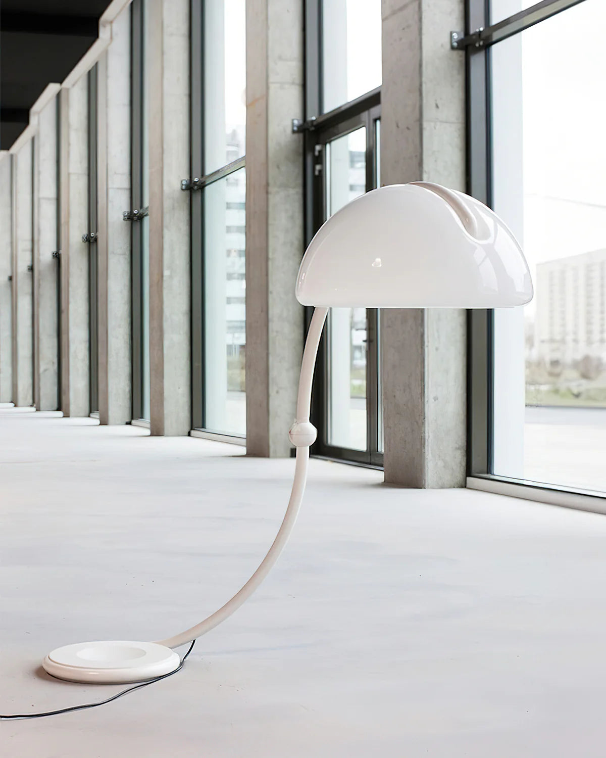 White Greta Serpente Floor Lamp - Loonglight