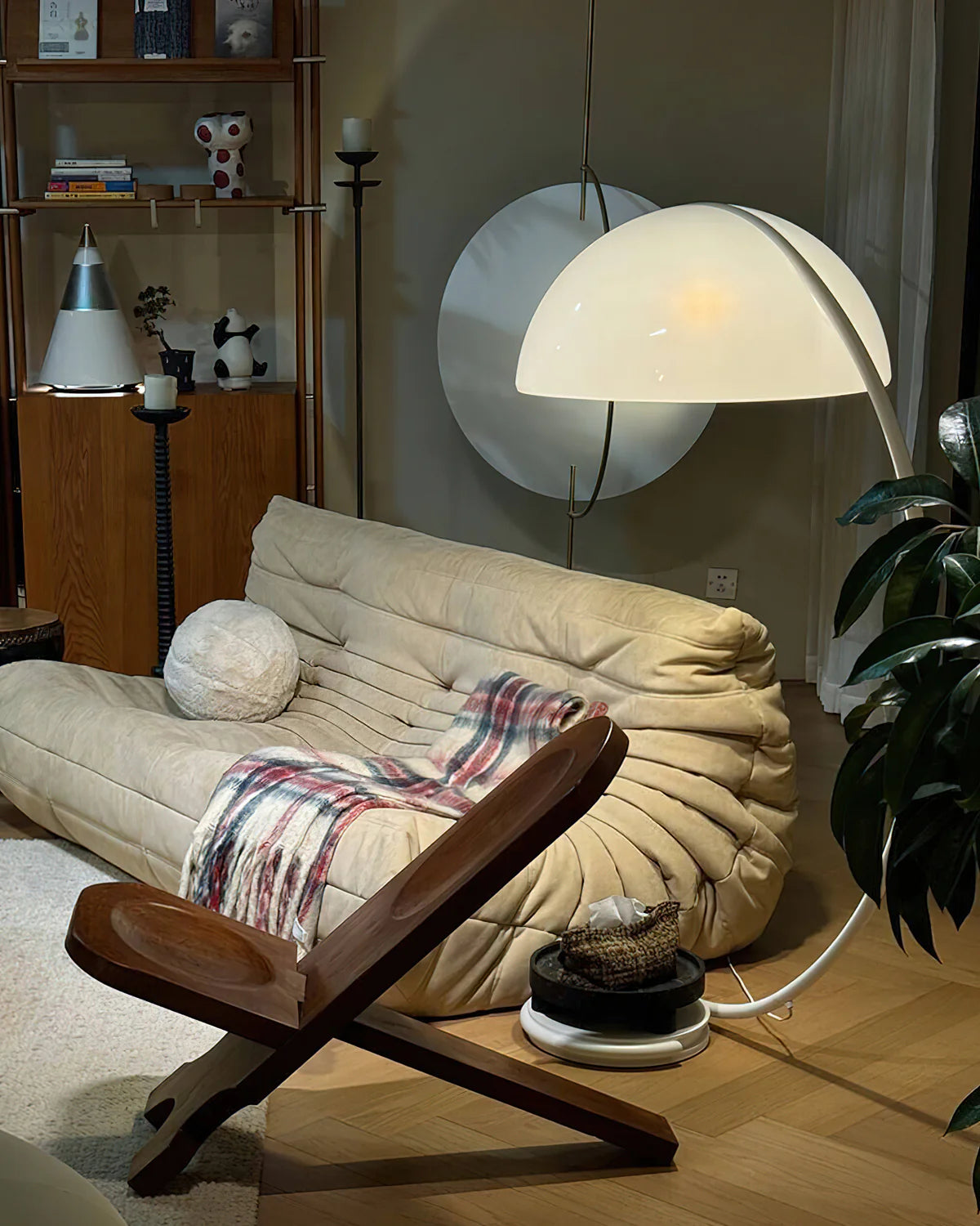 White Greta Serpente Floor Lamp - Loonglight