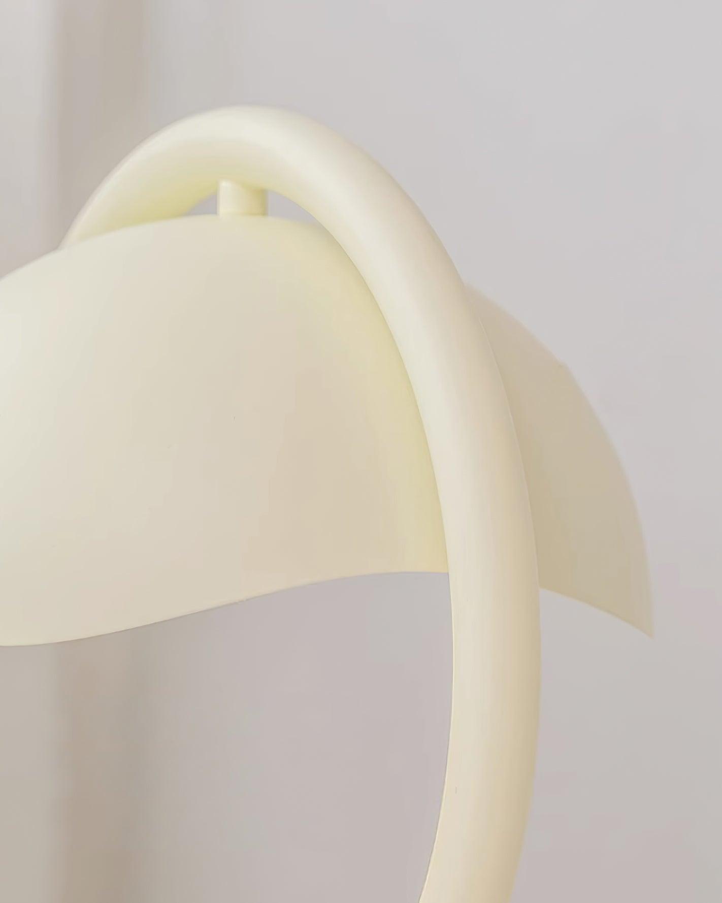 Wiatt Candle Warmer Lamp - Loonglight