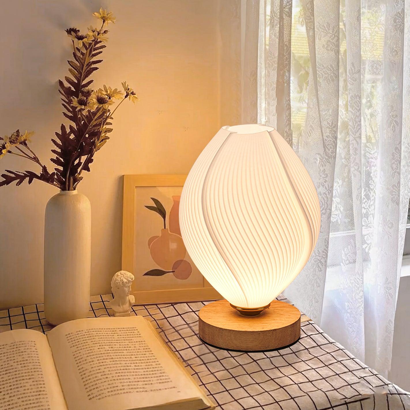 Willy Flower Bud Table Lamp - Loonglight