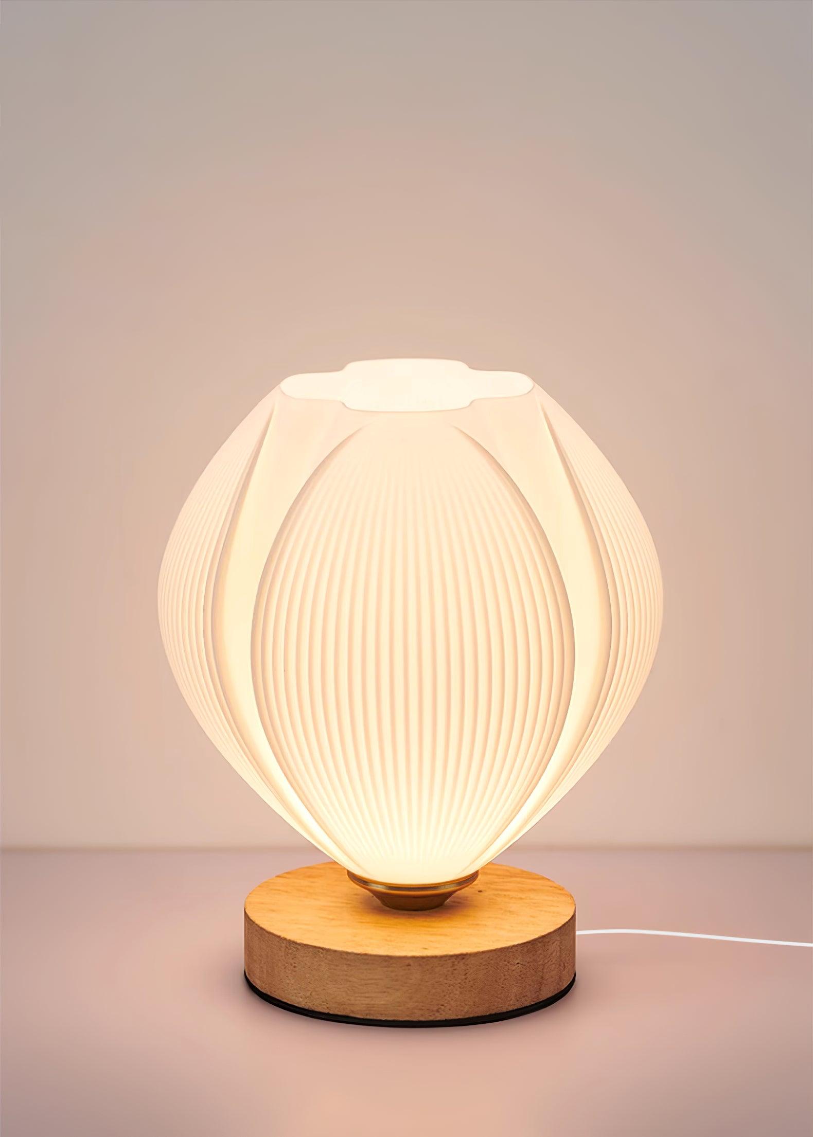 Willy Flower Bud Table Lamp - Loonglight