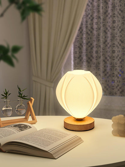 Willy Flower Bud Table Lamp - Loonglight