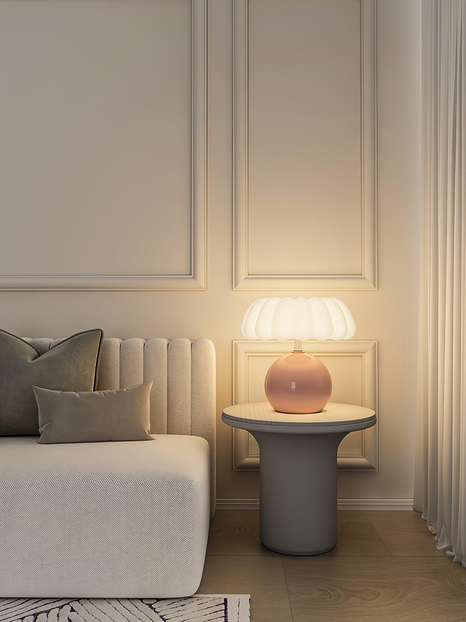 Willy Mushroom Table Lamp - Loonglight
