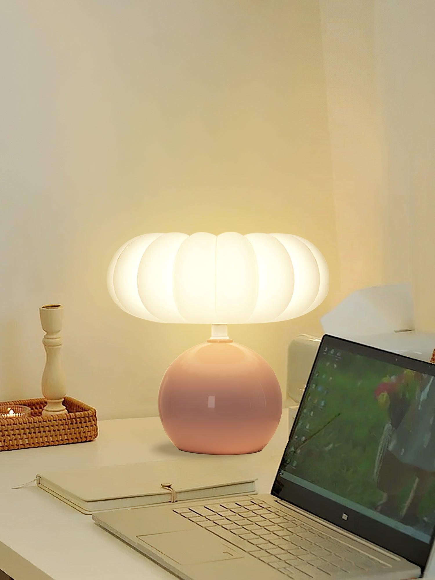 Willy Mushroom Table Lamp - Loonglight