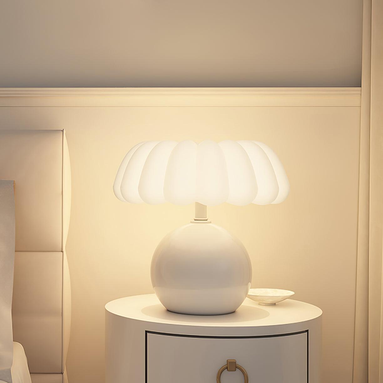 Willy Mushroom Table Lamp - Loonglight