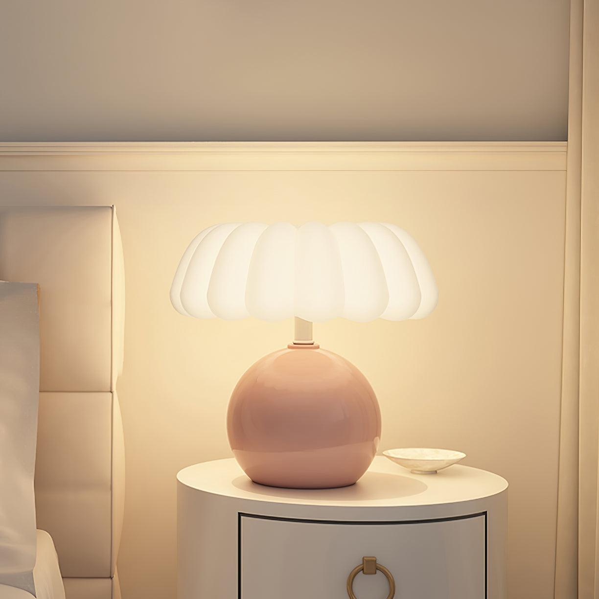 Willy Mushroom Table Lamp - Loonglight
