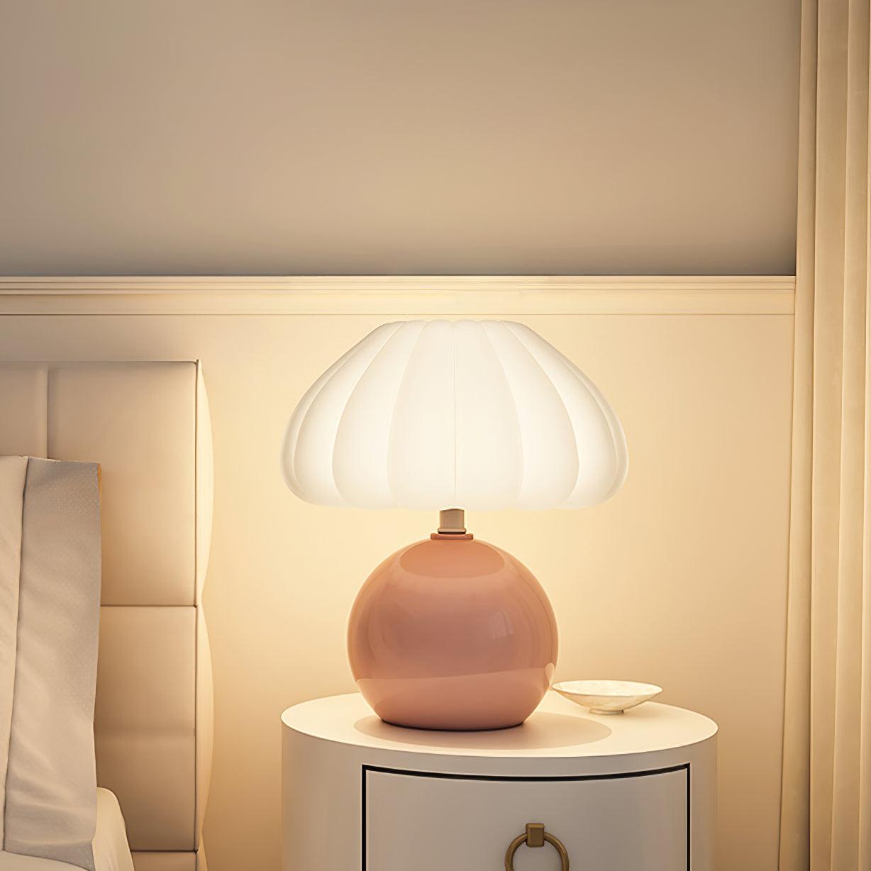 Willy Mushroom Table Lamp - Loonglight
