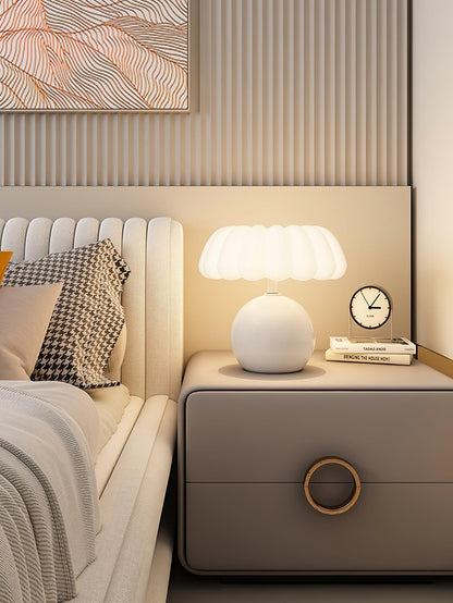 Willy Mushroom Table Lamp - Loonglight