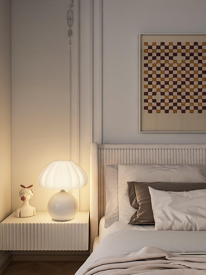 Willy Mushroom Table Lamp - Loonglight