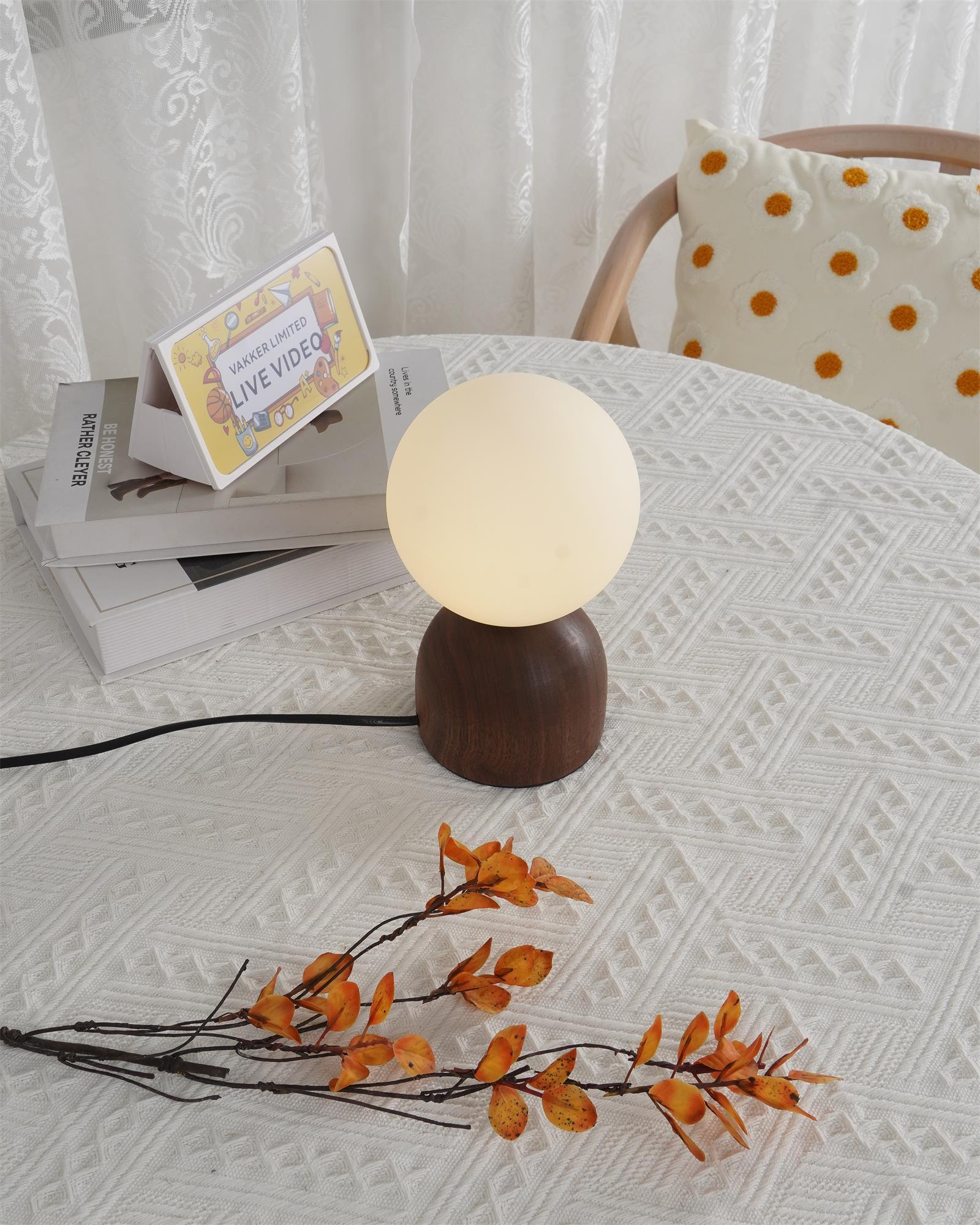 Wood Knuckle Table Lamp - Loonglight