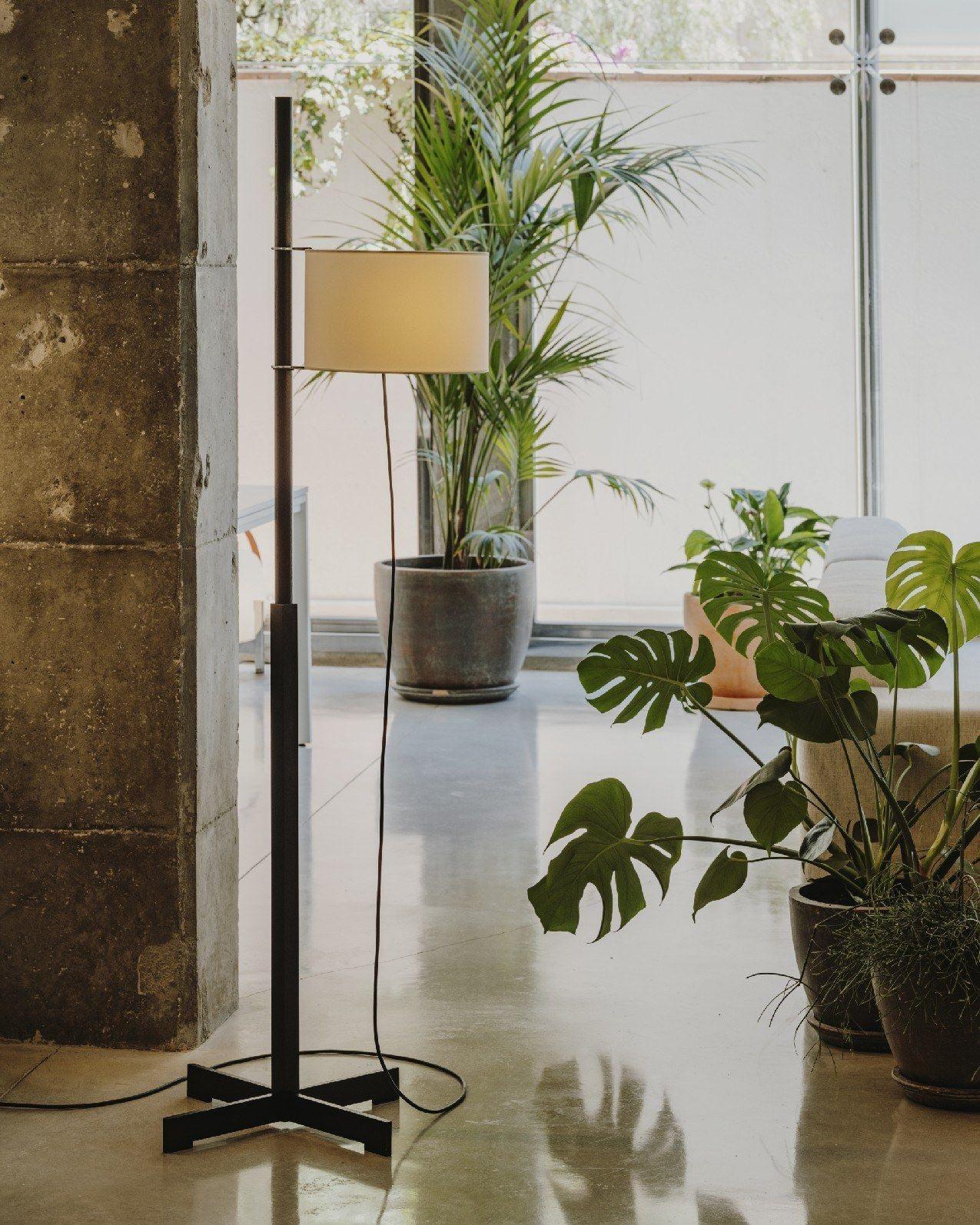 Gerald Wood Floor Lamp - Loonglight