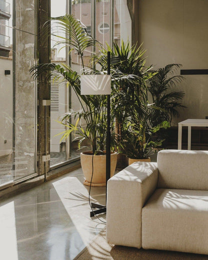 Gerald Wood Floor Lamp - Loonglight