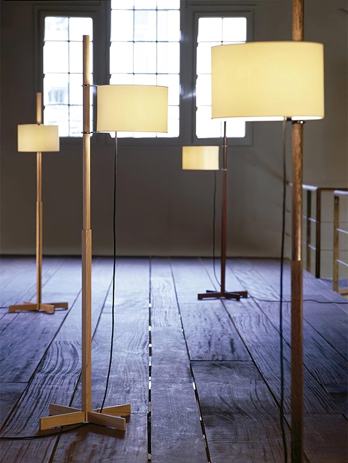 Gerald Wood Floor Lamp - Loonglight