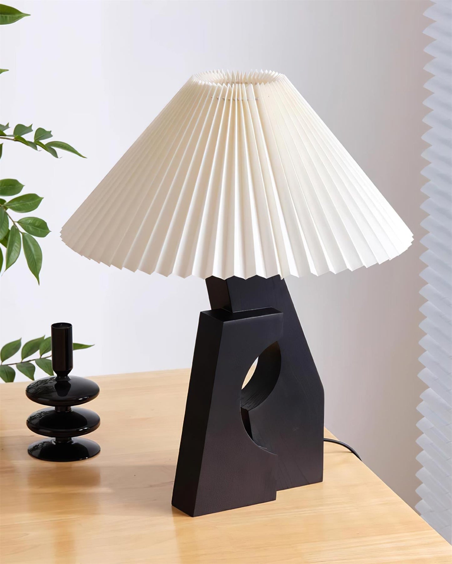 Zain Pleated Table Lamp - Loonglight
