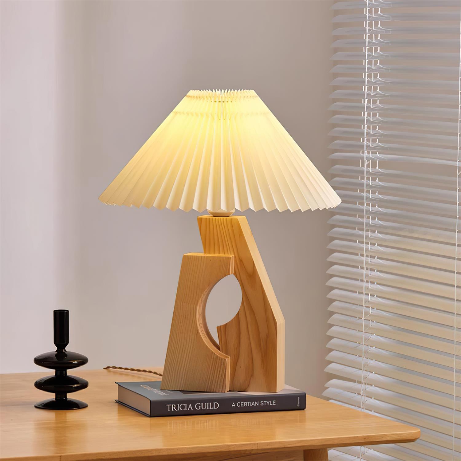 Zain Pleated Table Lamp - Loonglight