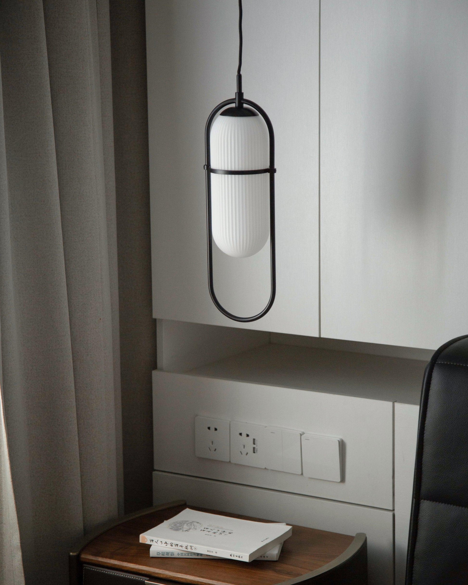 Zesta Capsule Pendant Lamp - Loonglight