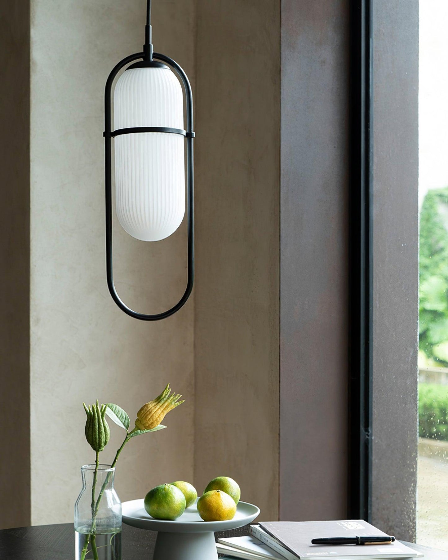 Zesta Capsule Pendant Lamp - Loonglight